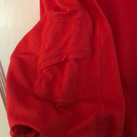 Lulu lemon top - Picture 3 of 5